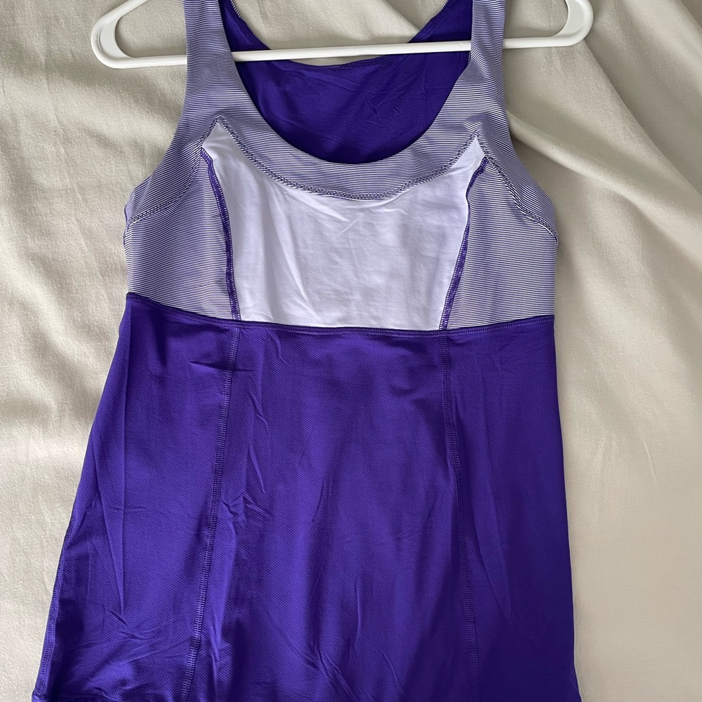 Lululemon tank top
